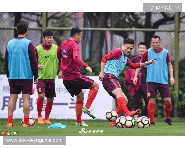 国足训练强度明显提升，国足训练赛